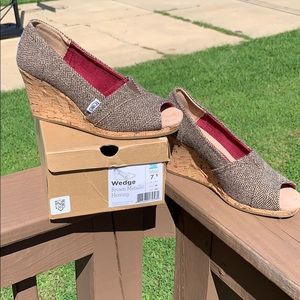 Toms Wedges